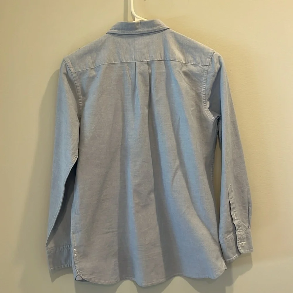 GAP - boys oxford shirt - long sleeve button down. Size XL (18)